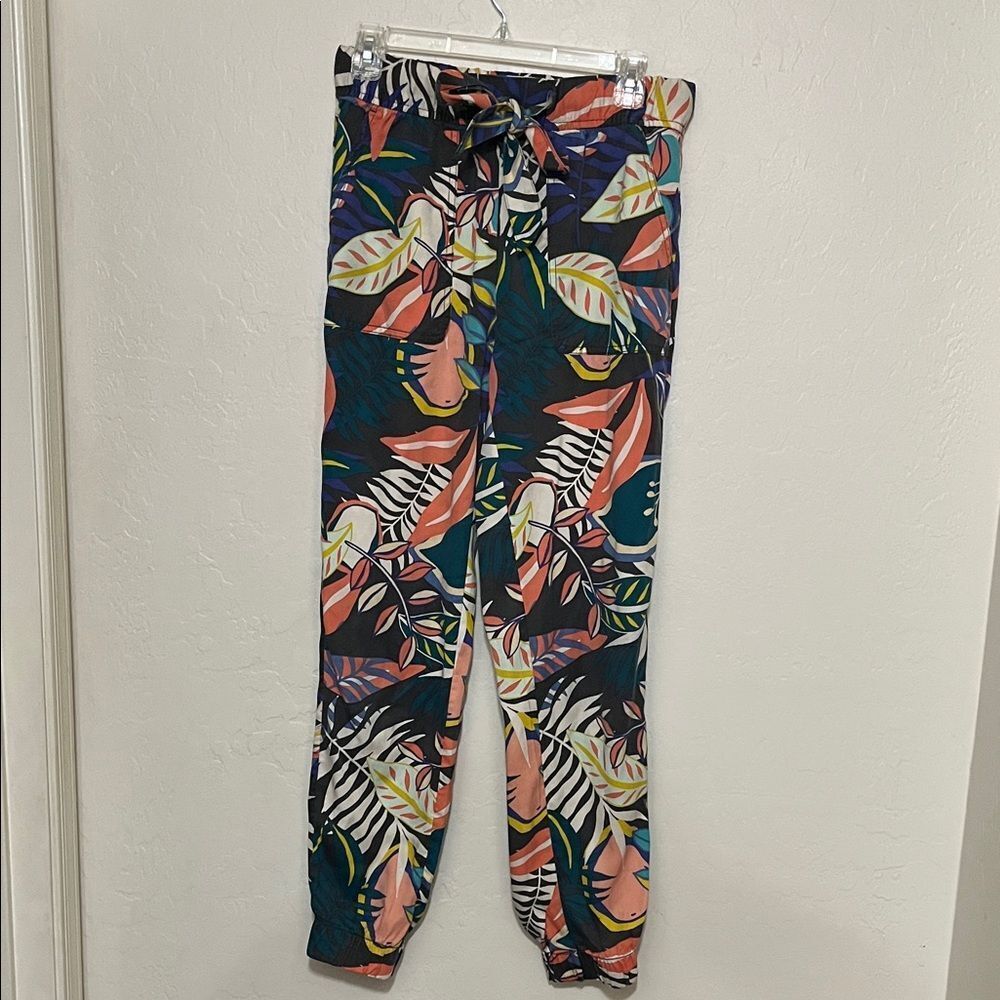 C&C 100% Lyocell Tropical Print Elastic Waist Jogger Pants Modern Boho Resort